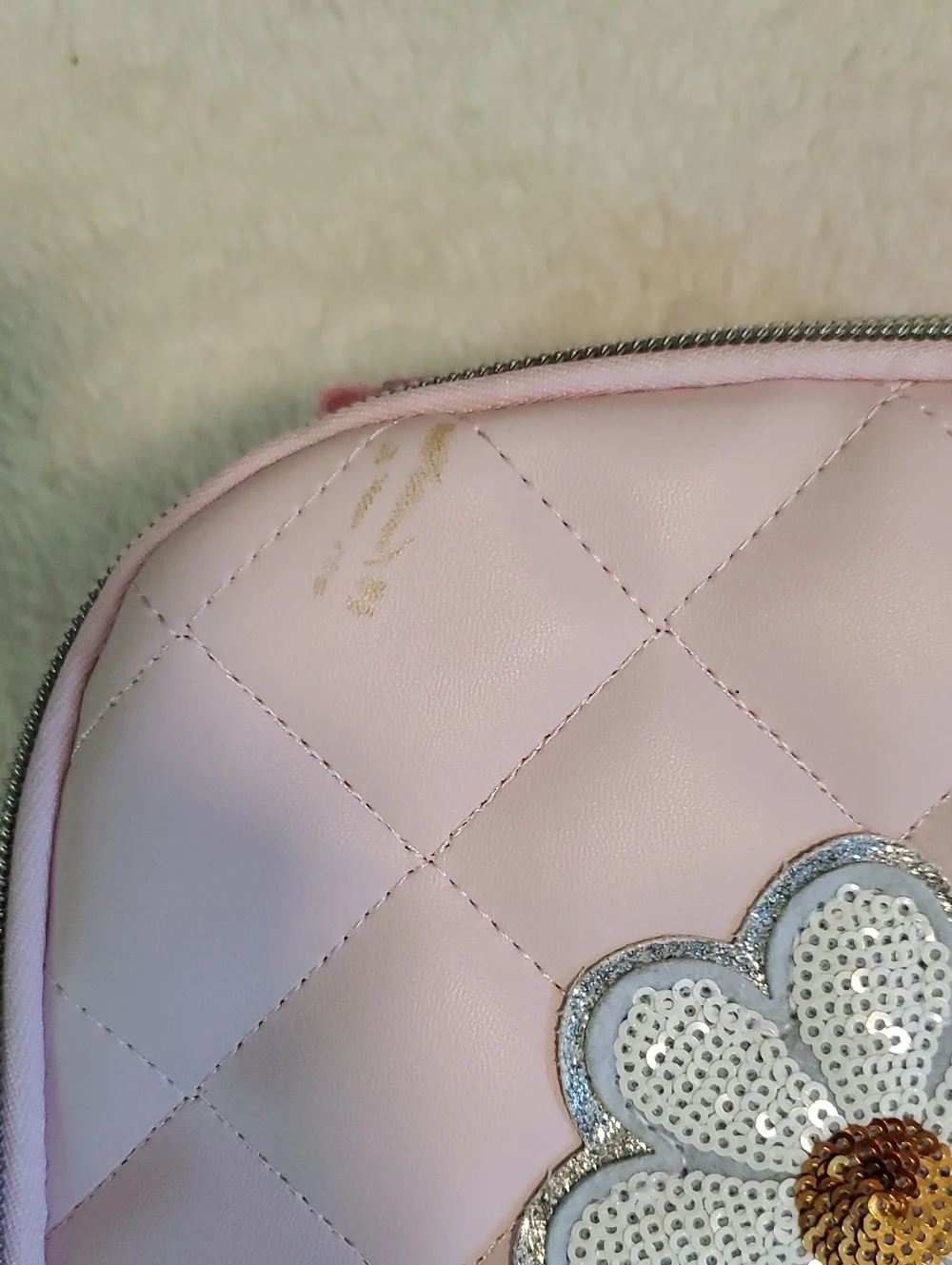 Lunchbox | Pink Quilted Crossbody with Daisy Accent
